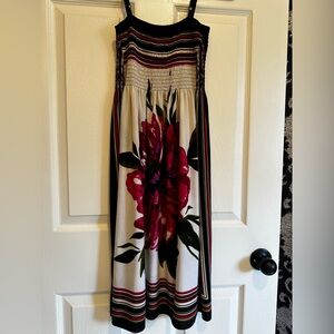 Elegant Vacation Floral Dress with Striped Details in Women’s XS